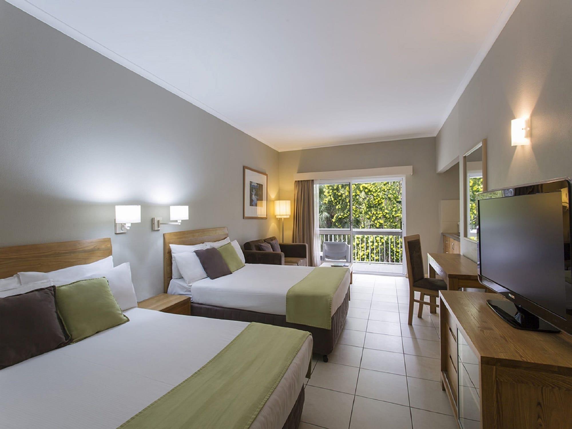 Hotel Grand Chancellor Palm Cove Exterior photo