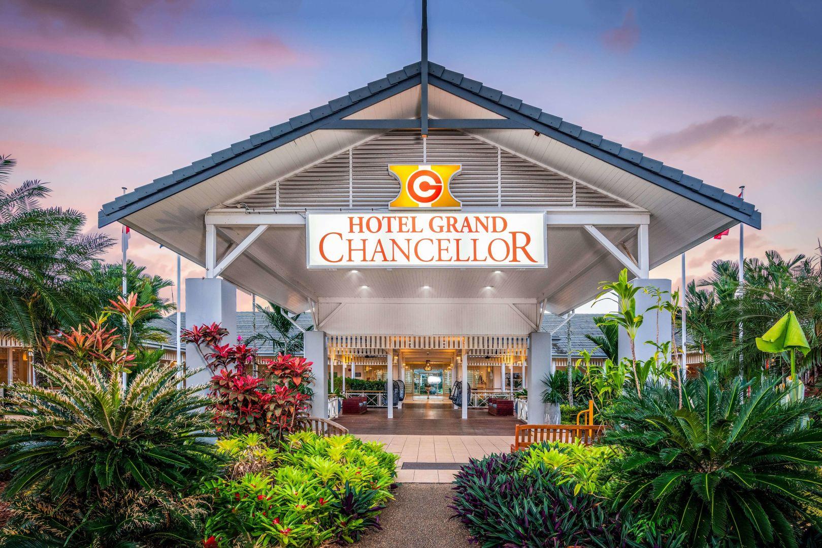 Hotel Grand Chancellor Palm Cove Exterior photo