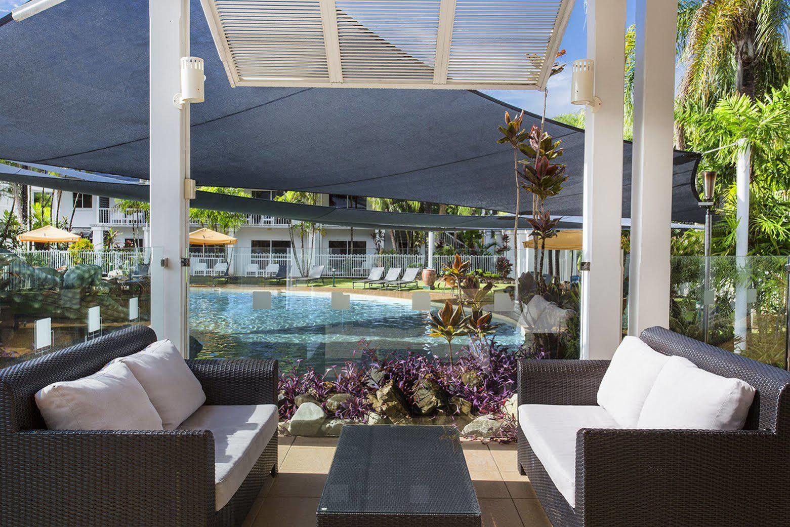 Hotel Grand Chancellor Palm Cove Exterior photo