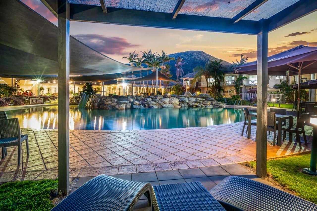 Hotel Grand Chancellor Palm Cove Exterior photo
